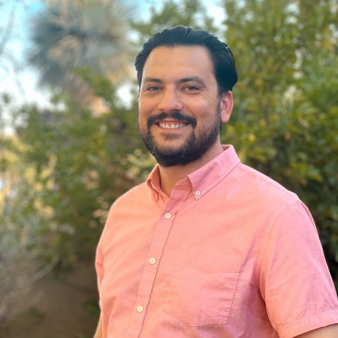 Robert Contreras